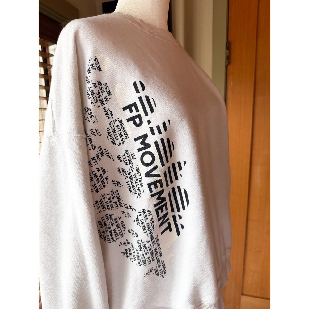 Free People Movement All Star Buti Logo S-M Ivory/Black Sweatshirt with Pockets